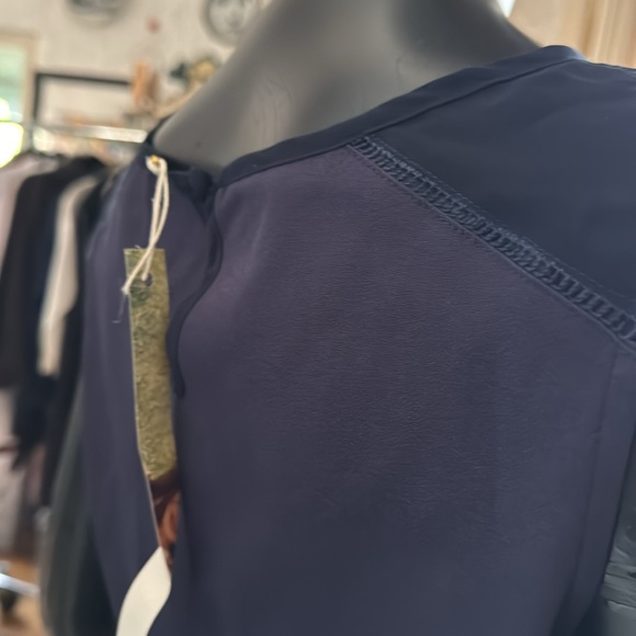 Navy tank dress with French graffiti - Picture 6 of 7